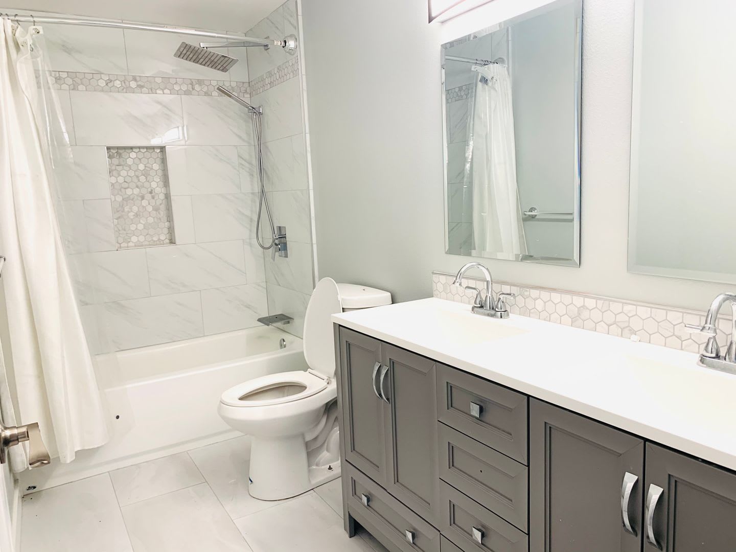 Light, Bright and Updated 2 bed 1.5 bath townhouse in Lynnwood – photo 5
