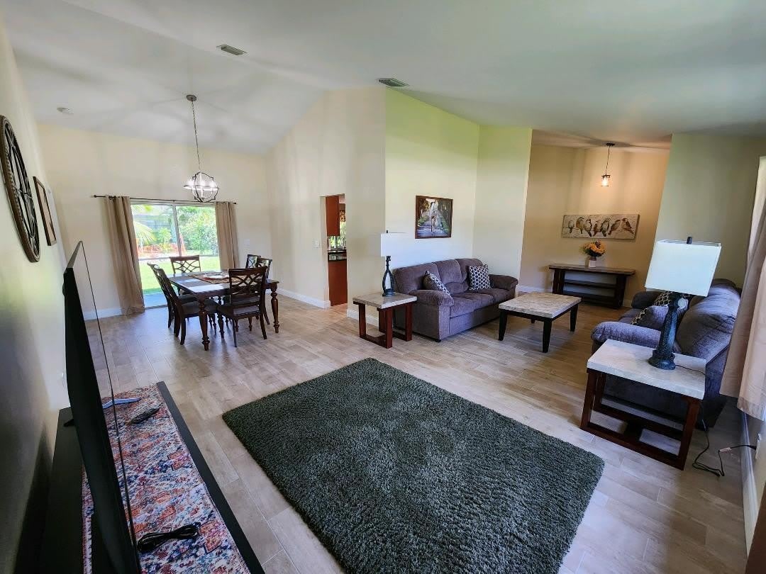 1750 Primrose Lane – photo 4