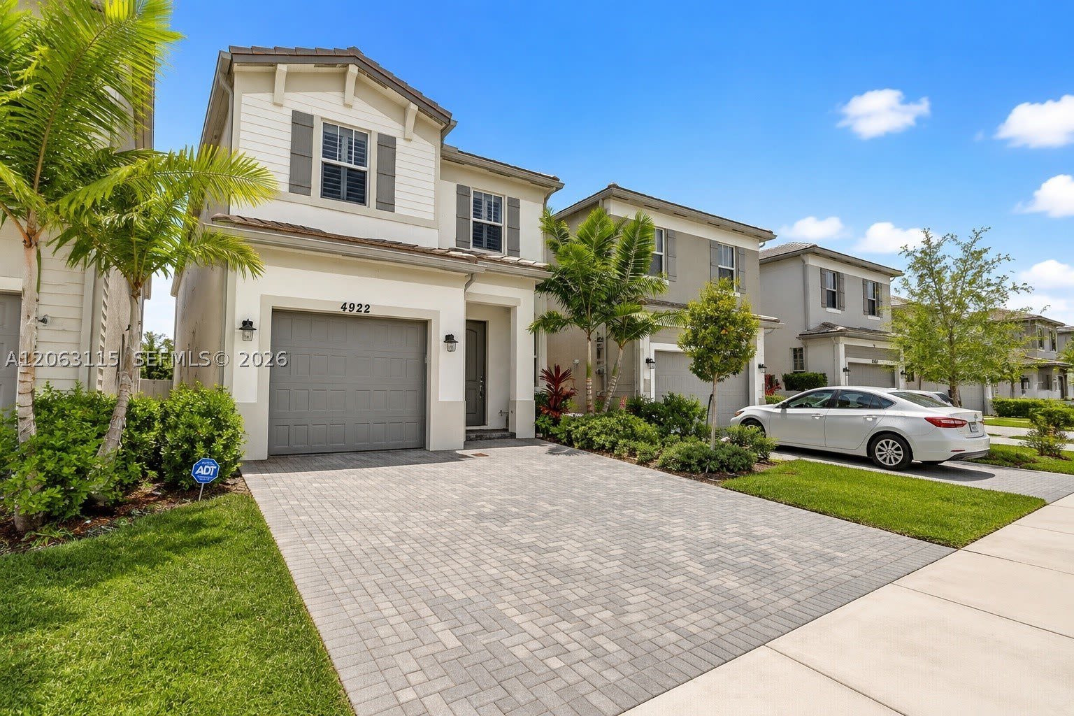 4922 NW 48th Ter – photo 1
