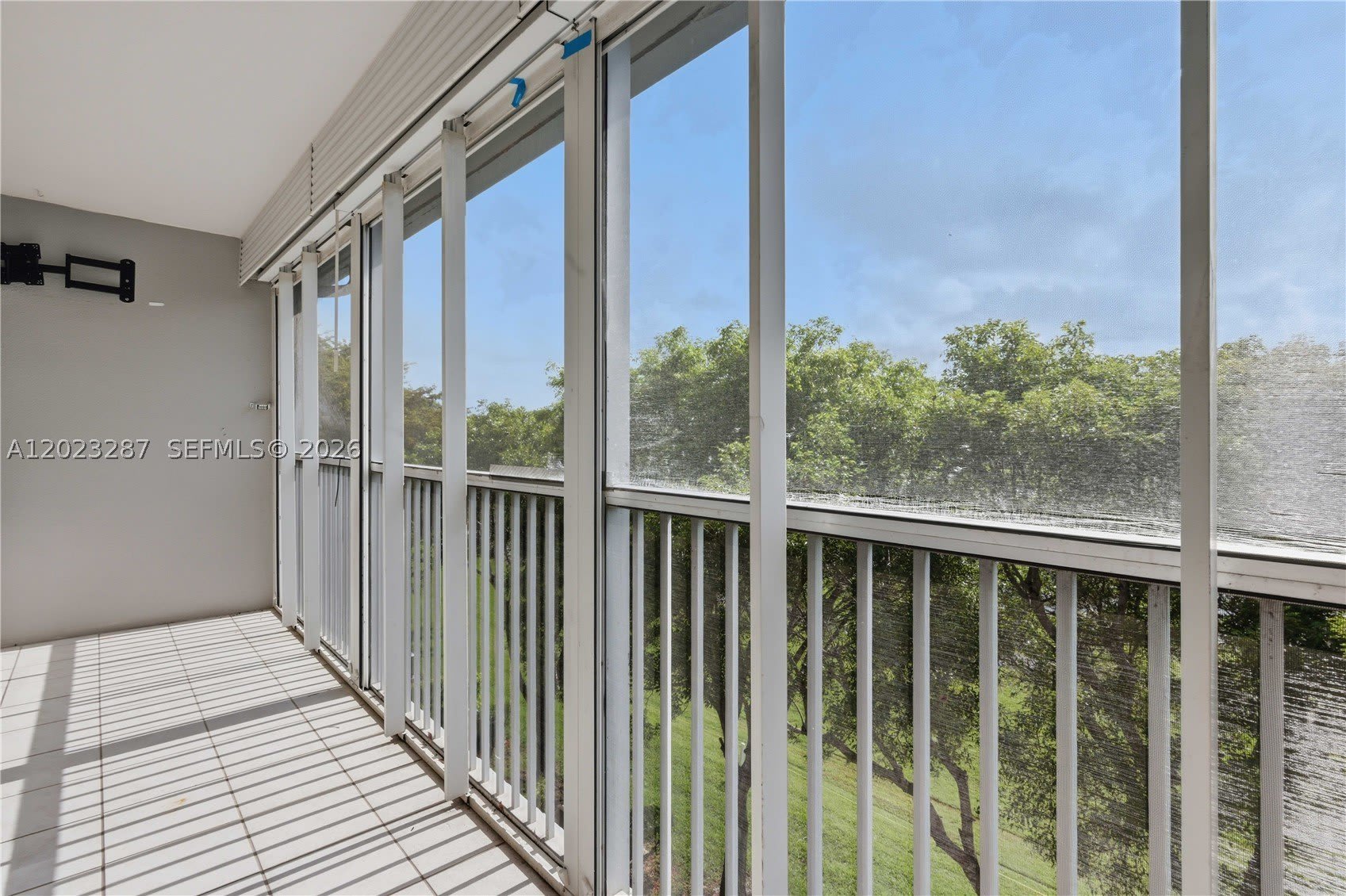 301 SW 135th Avenue – photo 5