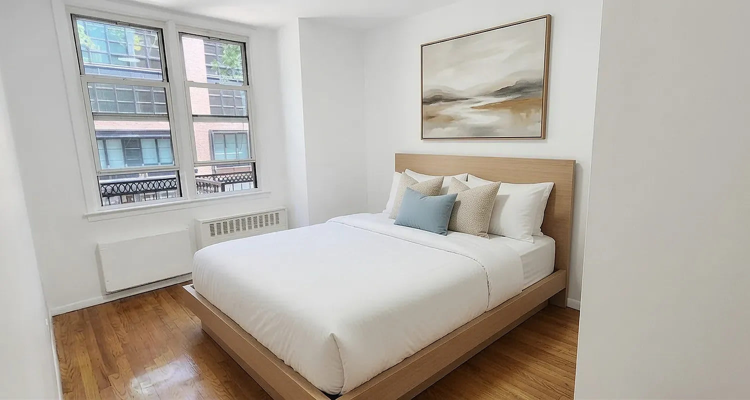 270 West 25th Street – photo 2