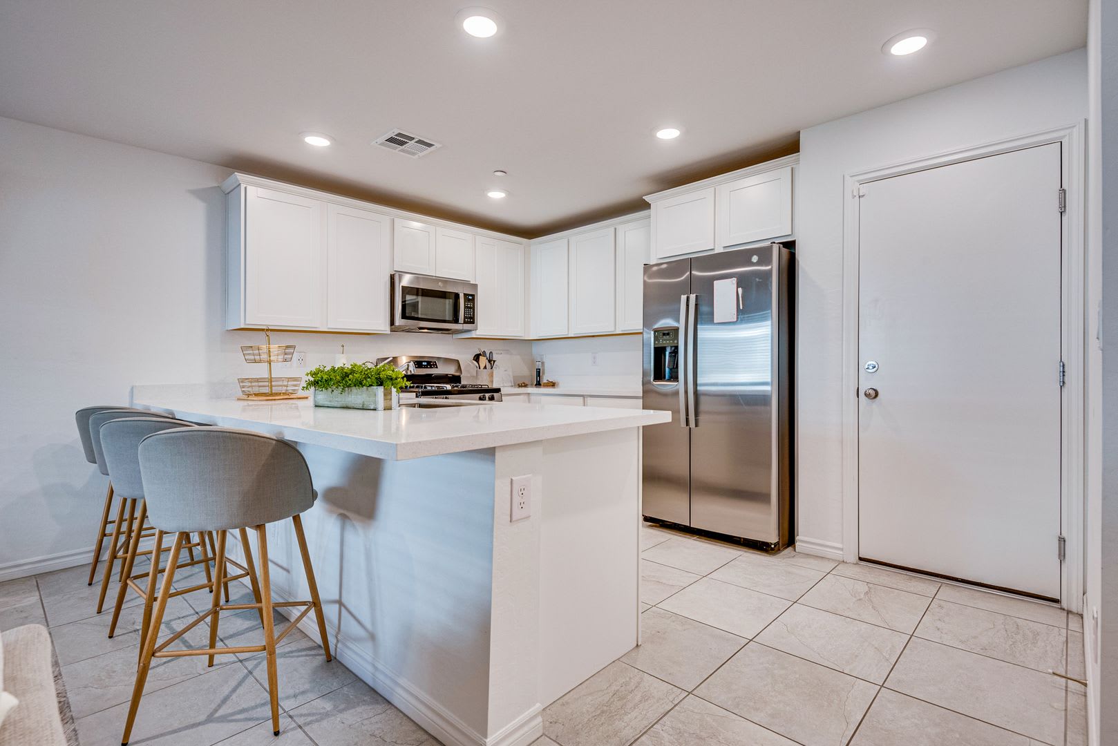 3-bedroom, 2.5-bath townhome, designed to offer the ultimate in modern comfort. – photo 3