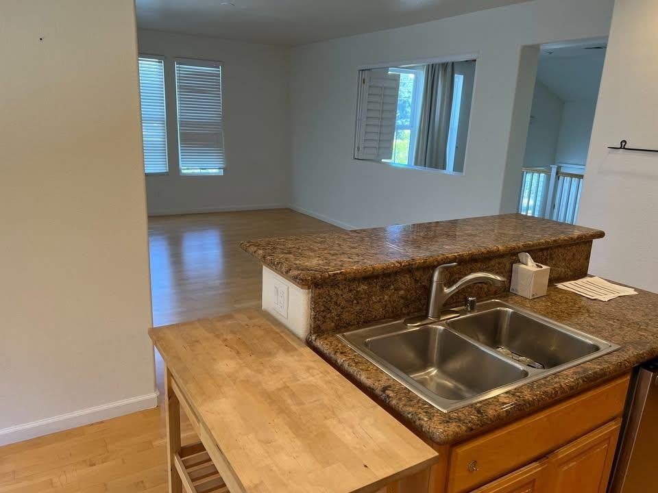 11 Royal Oak Ct – photo 2
