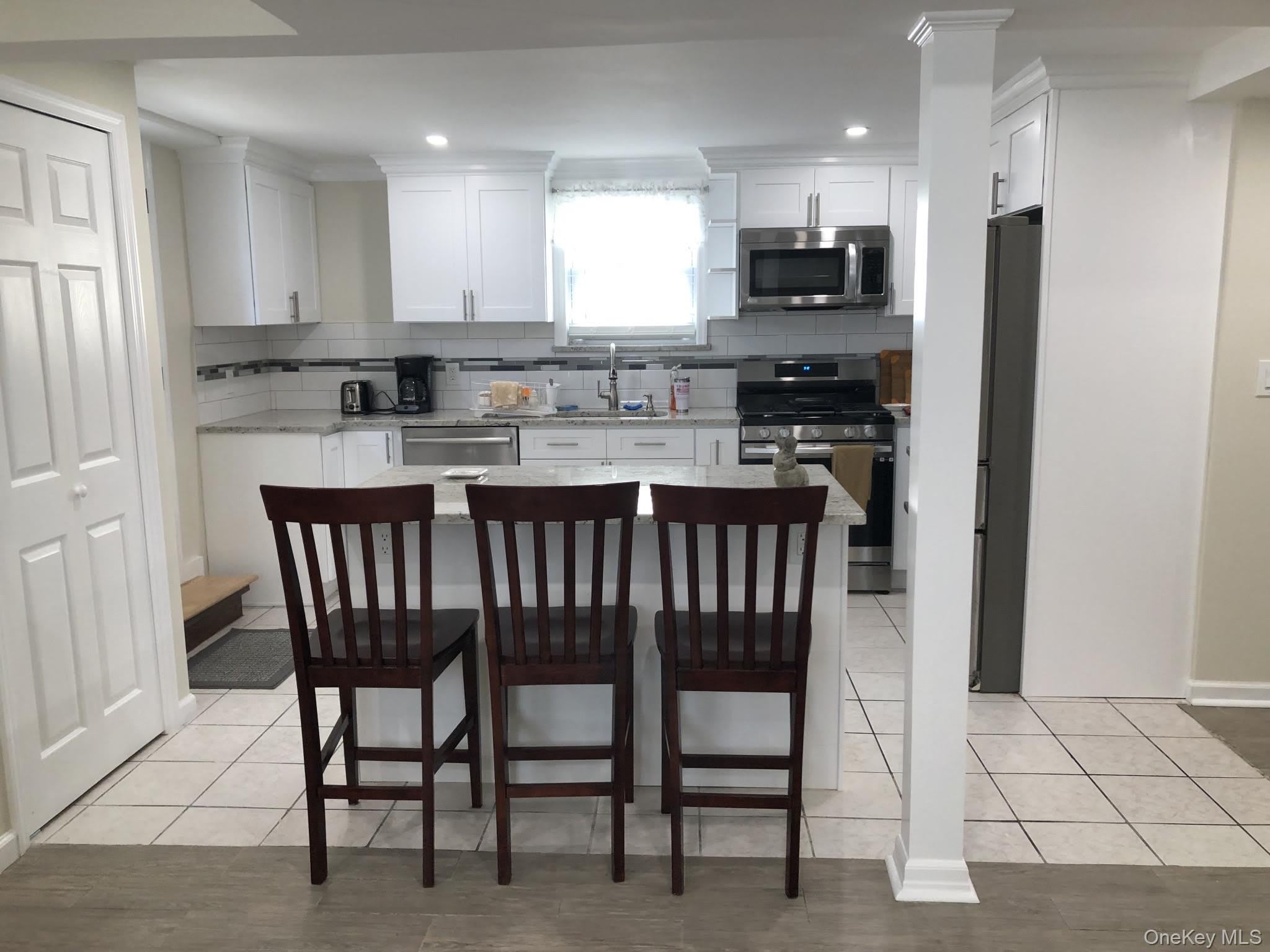 321 W Walnut Street – photo 3
