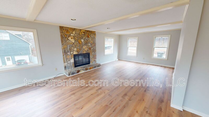 710 Stallings Rd – photo 4