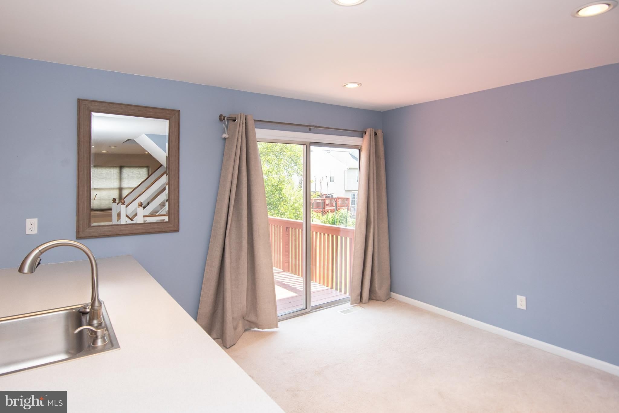 652 Longwood Road – photo 5