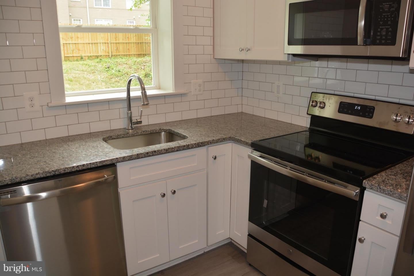 5029 HANNA PL SE #1 – photo 3