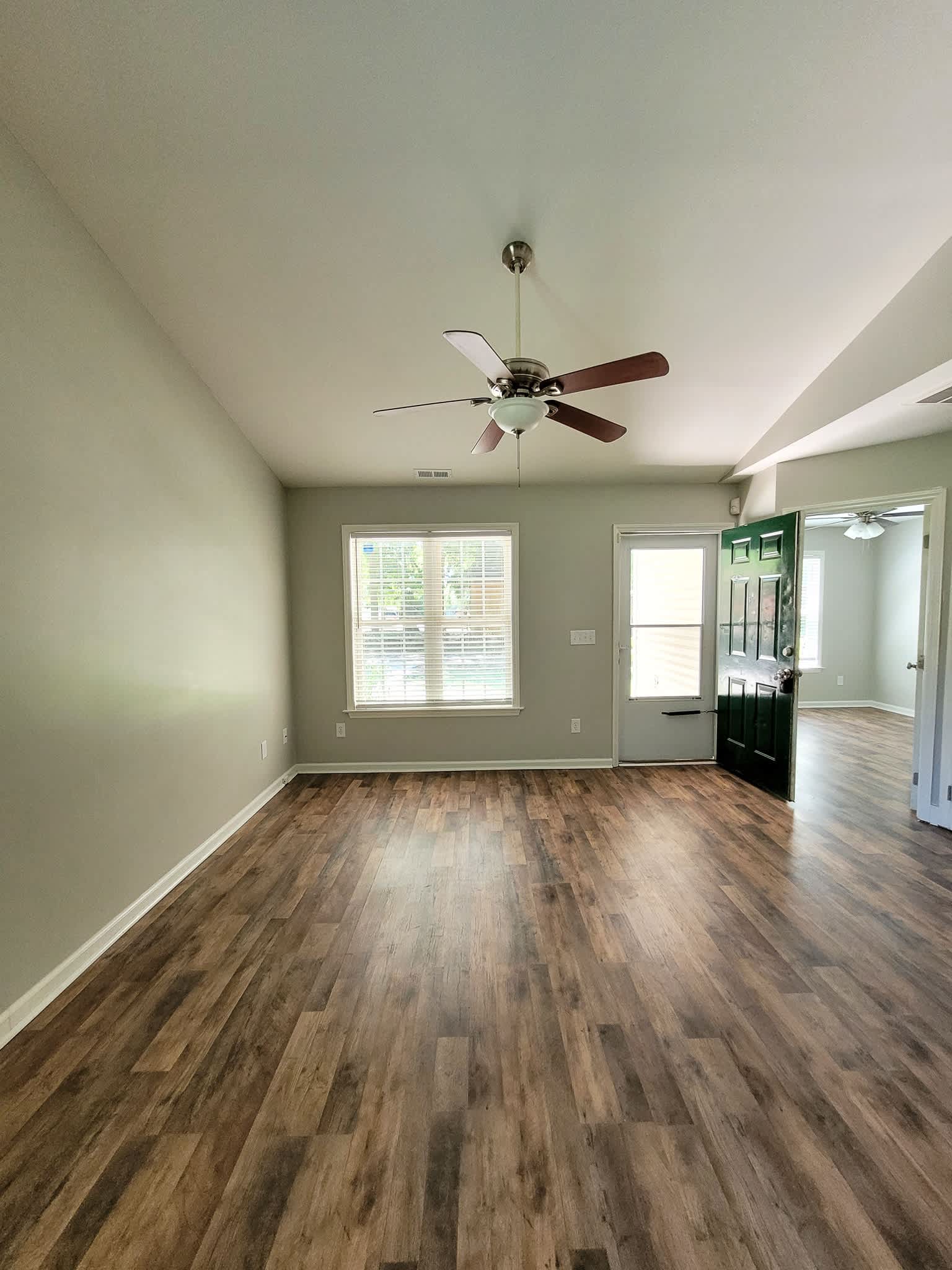 539 N Taylor St – photo 5