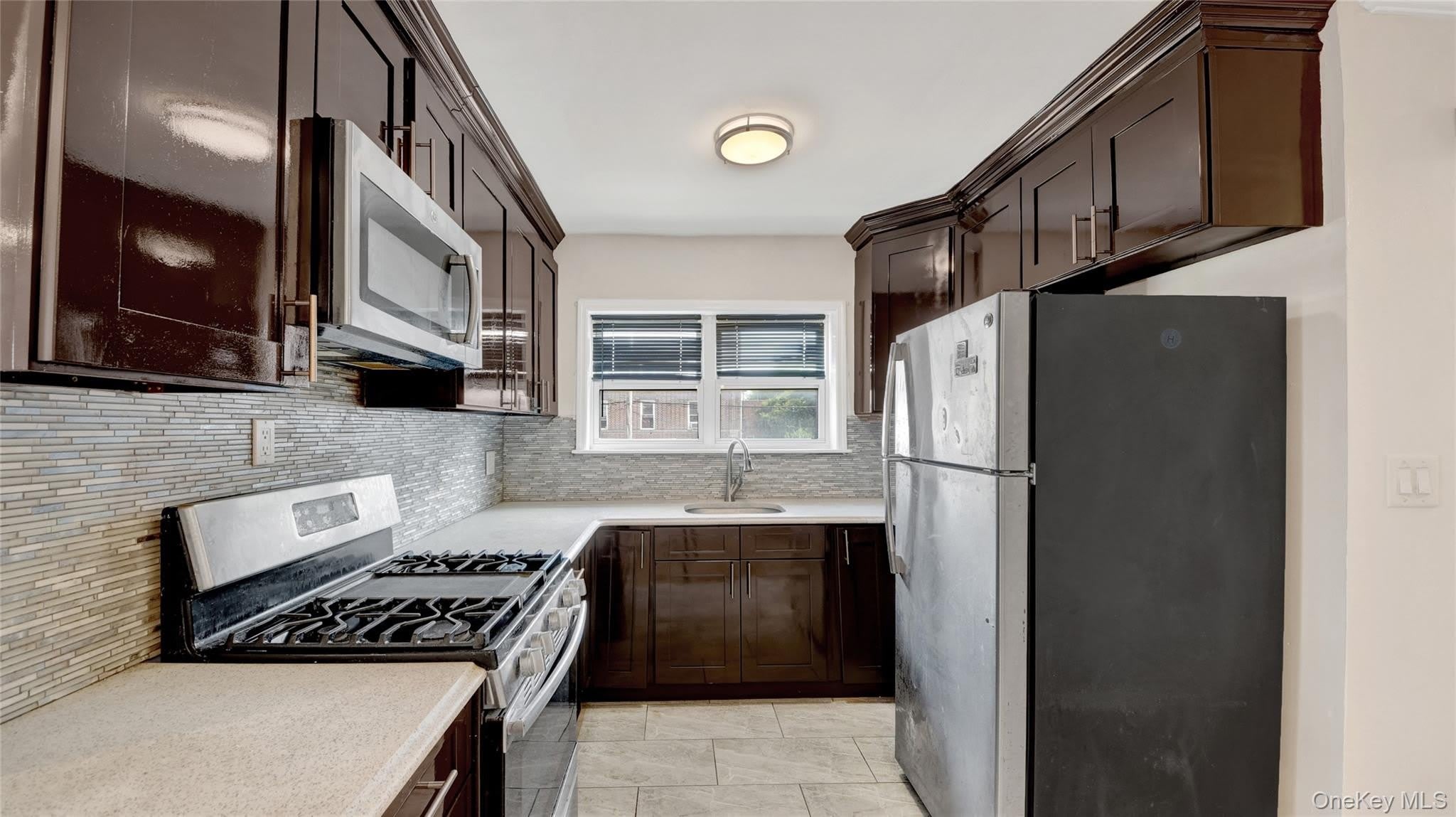 4392 Carpenter Apt 2 Avenue – photo 1