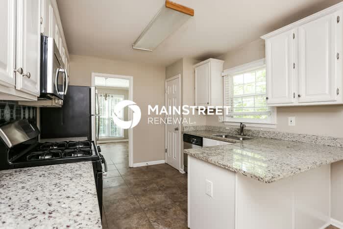 302 Wood Knoll Court – photo 5