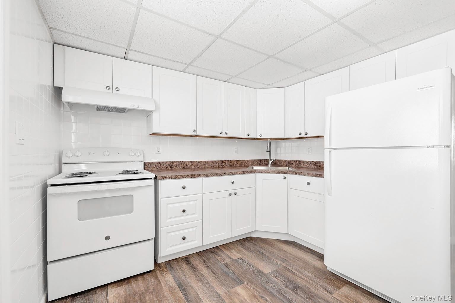 2129 Julia Goldbach Avenue – photo 5