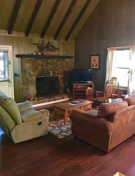 211 Chalet Village Dr – photo 3