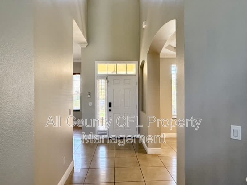 2300 The Oaks Blvd – photo 5