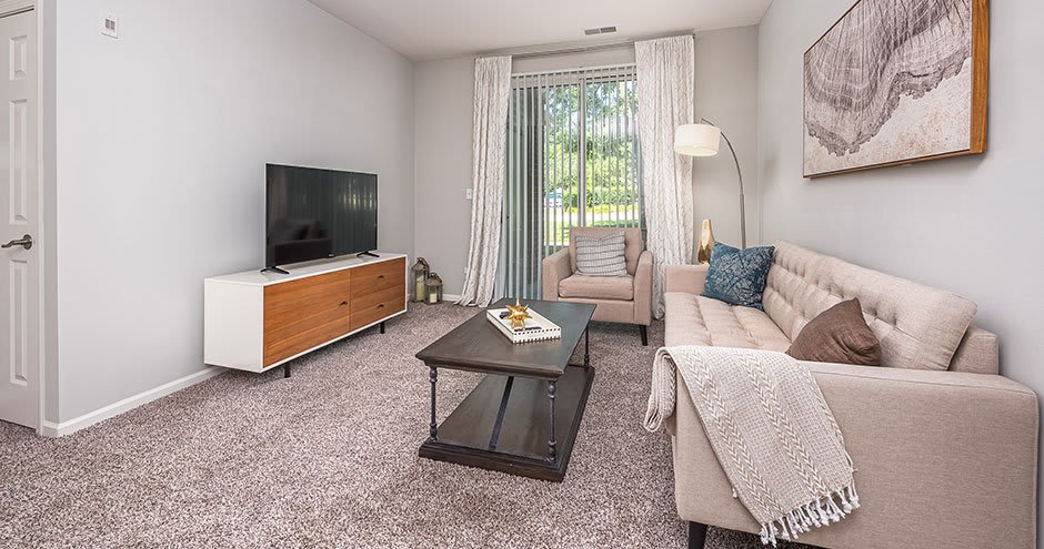 Woodlake Apartments – photo 5