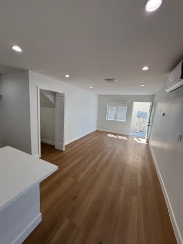 319 E. 106th St. – photo 2