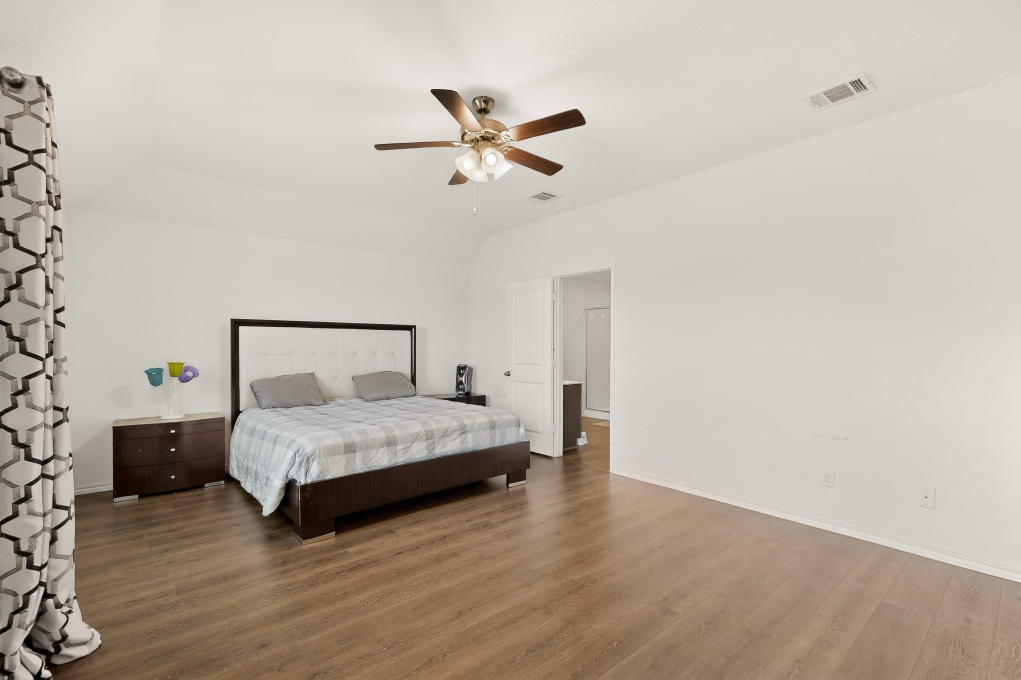 1114 Emerald Gate Drive – photo 5