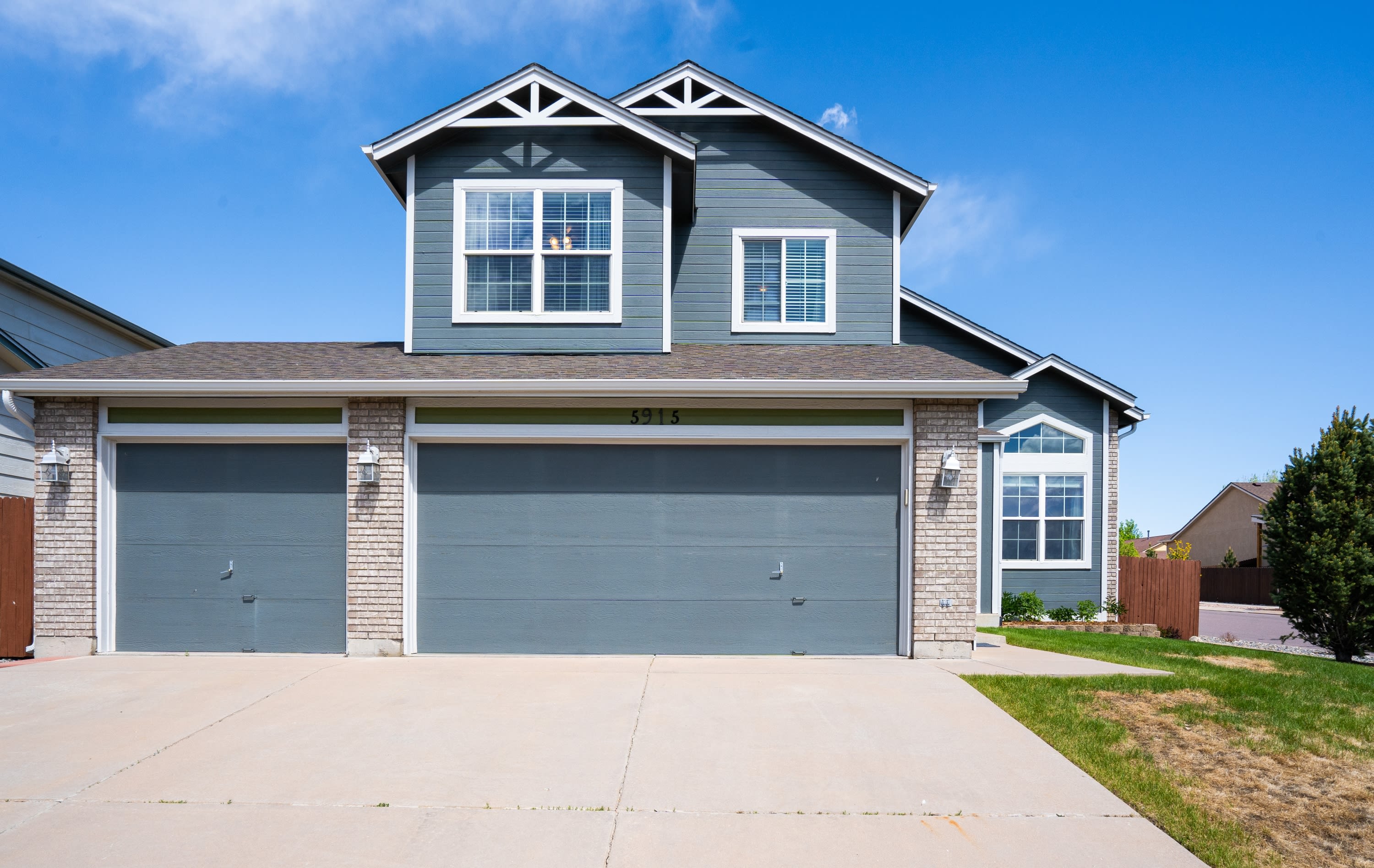 5915 Pioneer Mesa Drive – photo 2