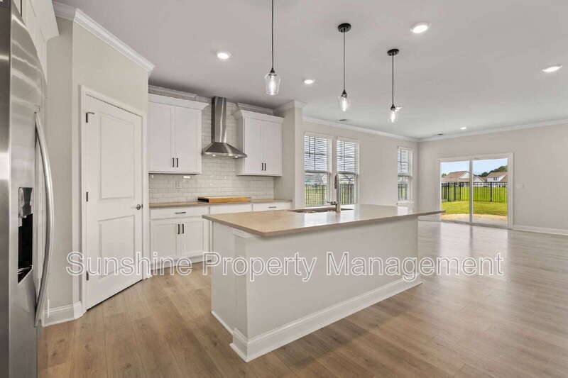 113 Royal Blackheath Cove – photo 3