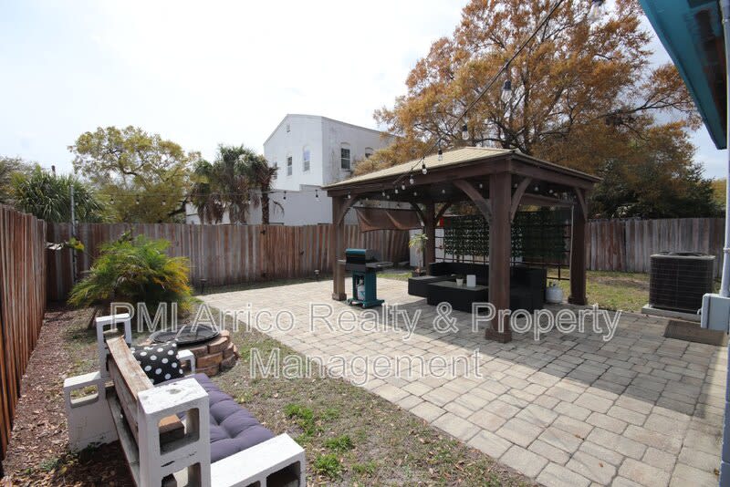 1918 W Walnut St – photo 4