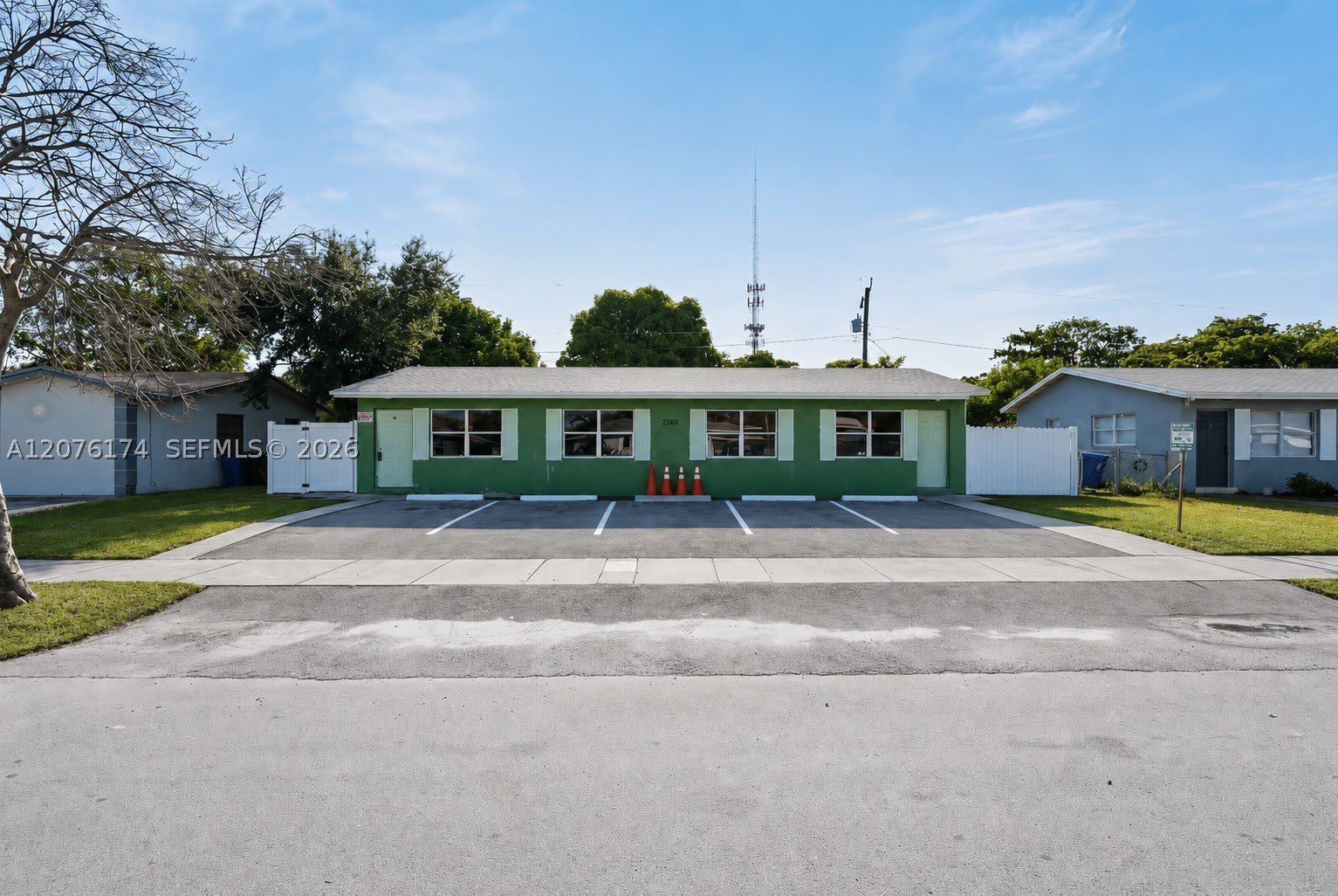 2140 NW 21st Ter – photo 2