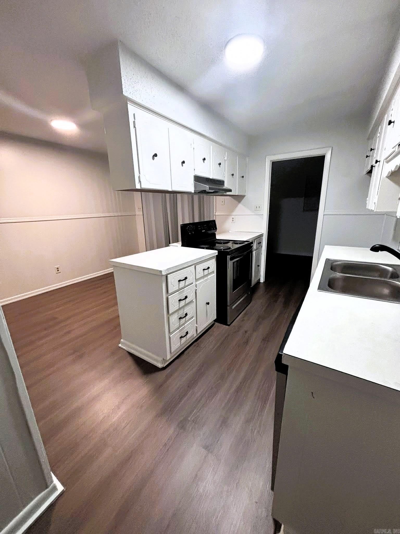 1800 Sanford Drive – photo 3