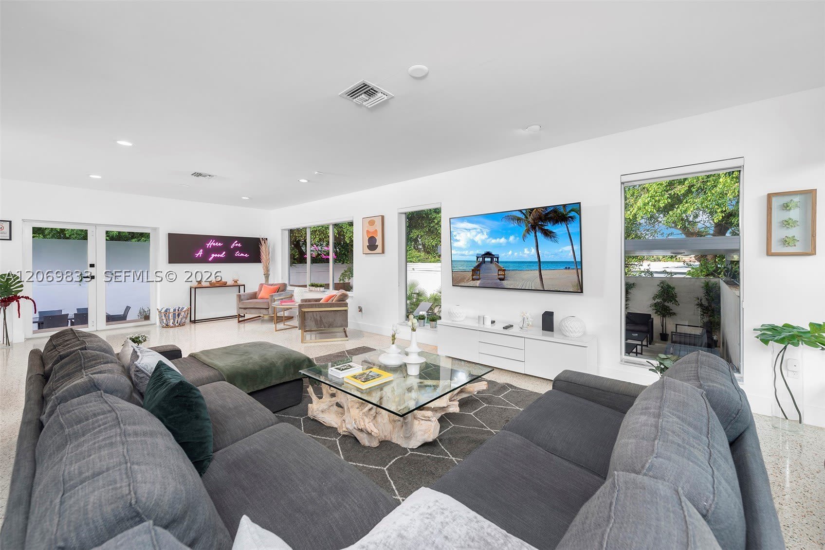 1019 NE 87th St – photo 5