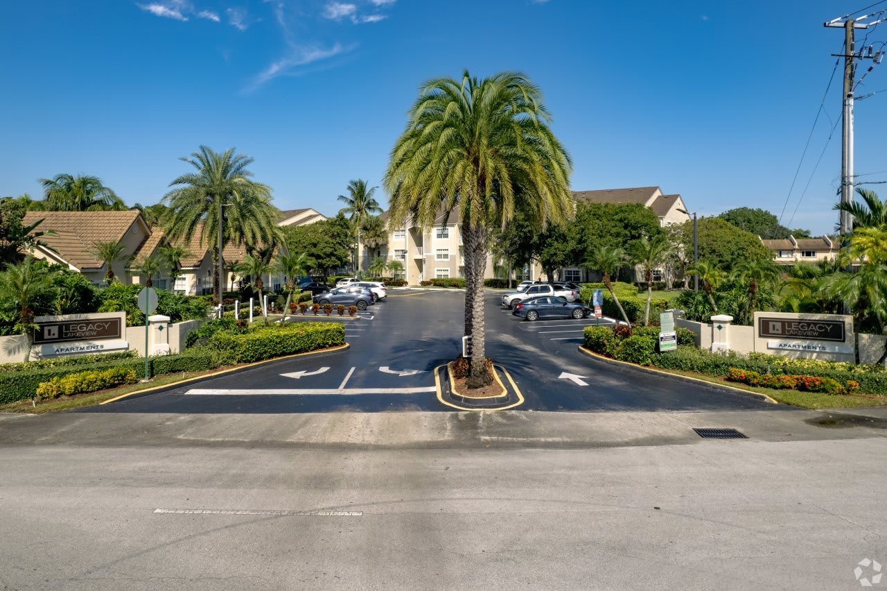 Legacy Lakeview – photo 2