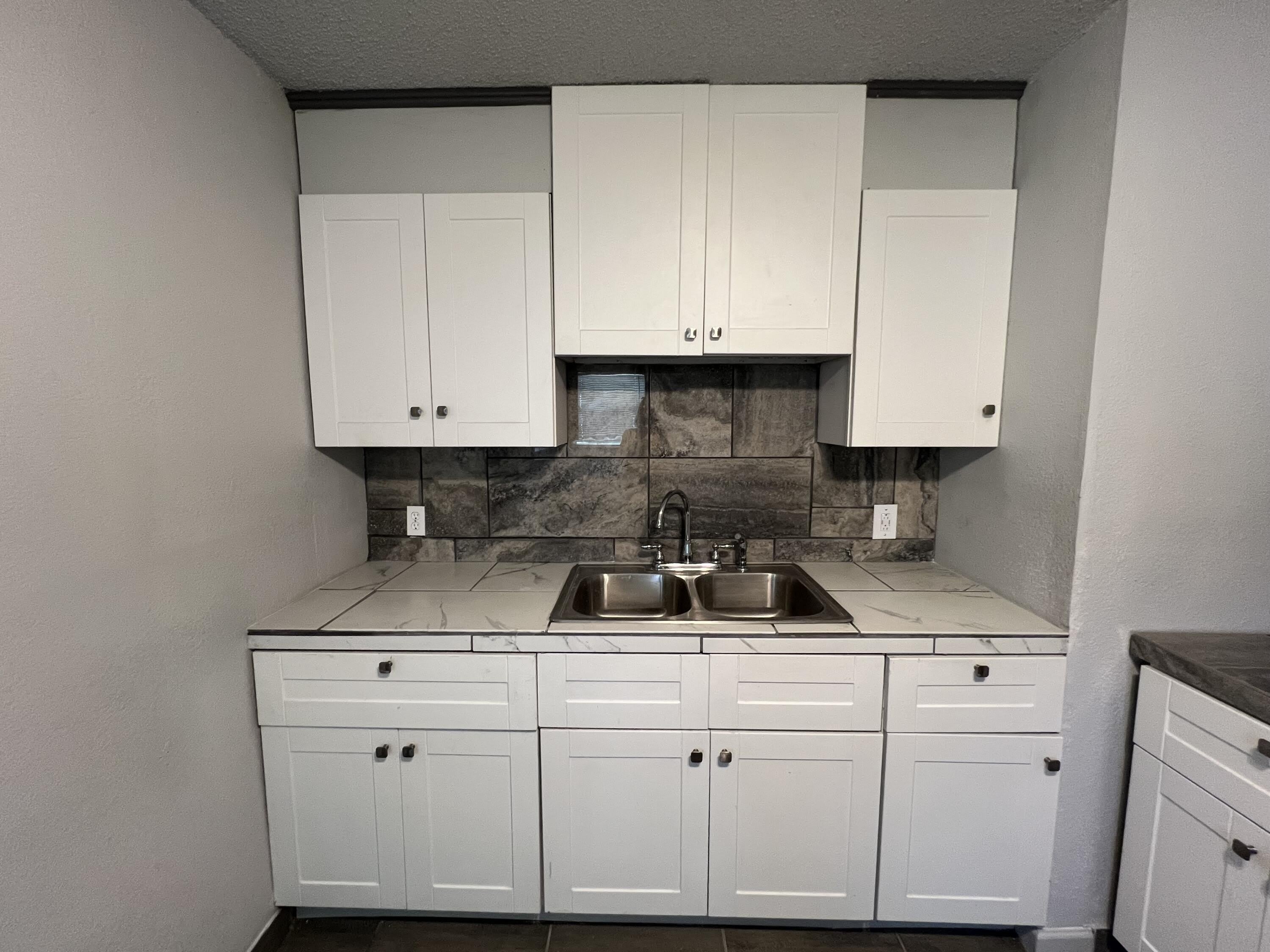 801 Vanda Avenue – photo 4