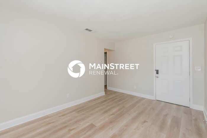 5205 South 84th Street – photo 3