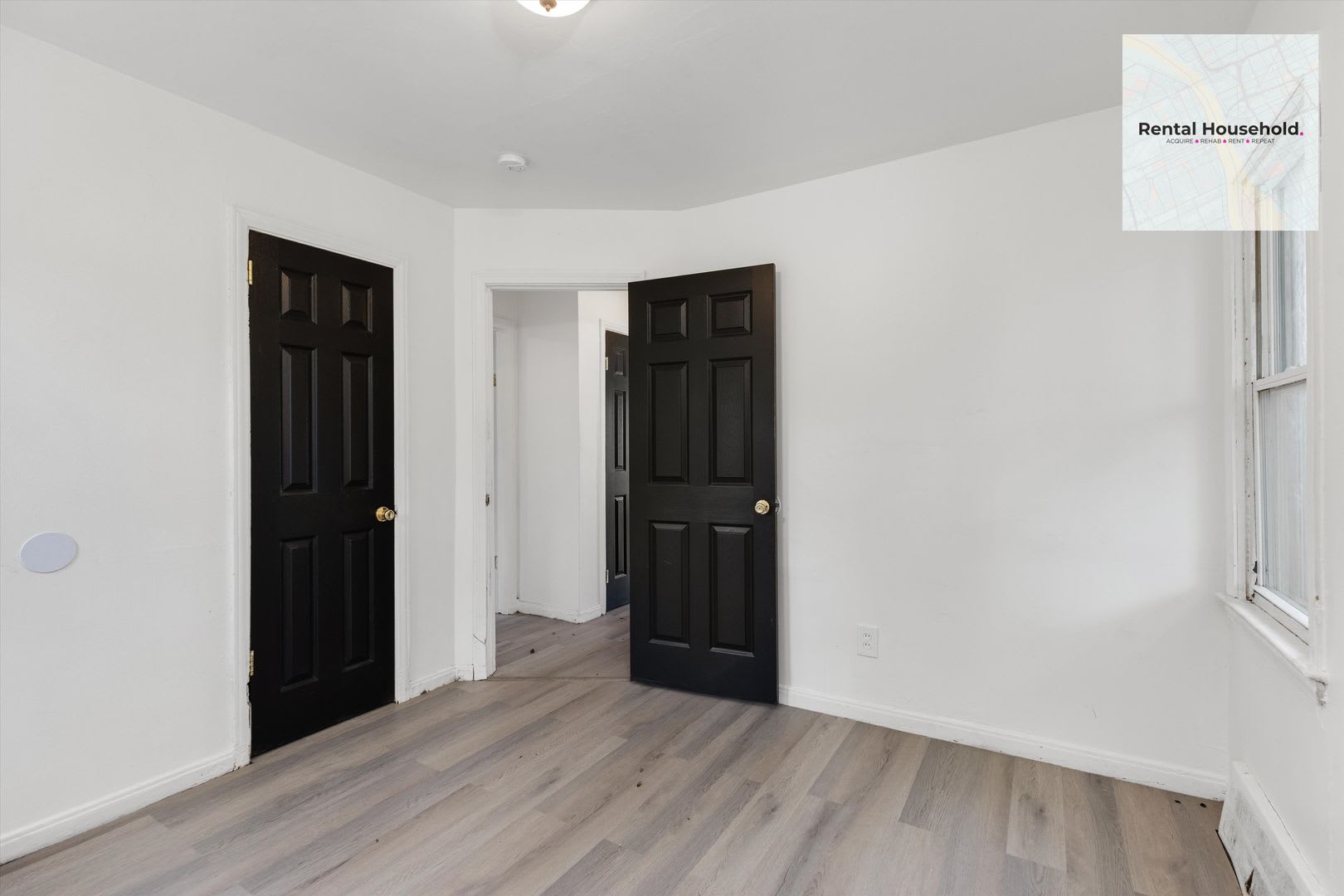Cozy & Comfortable 2 Bedroom Home-Move In Ready!! – photo 5