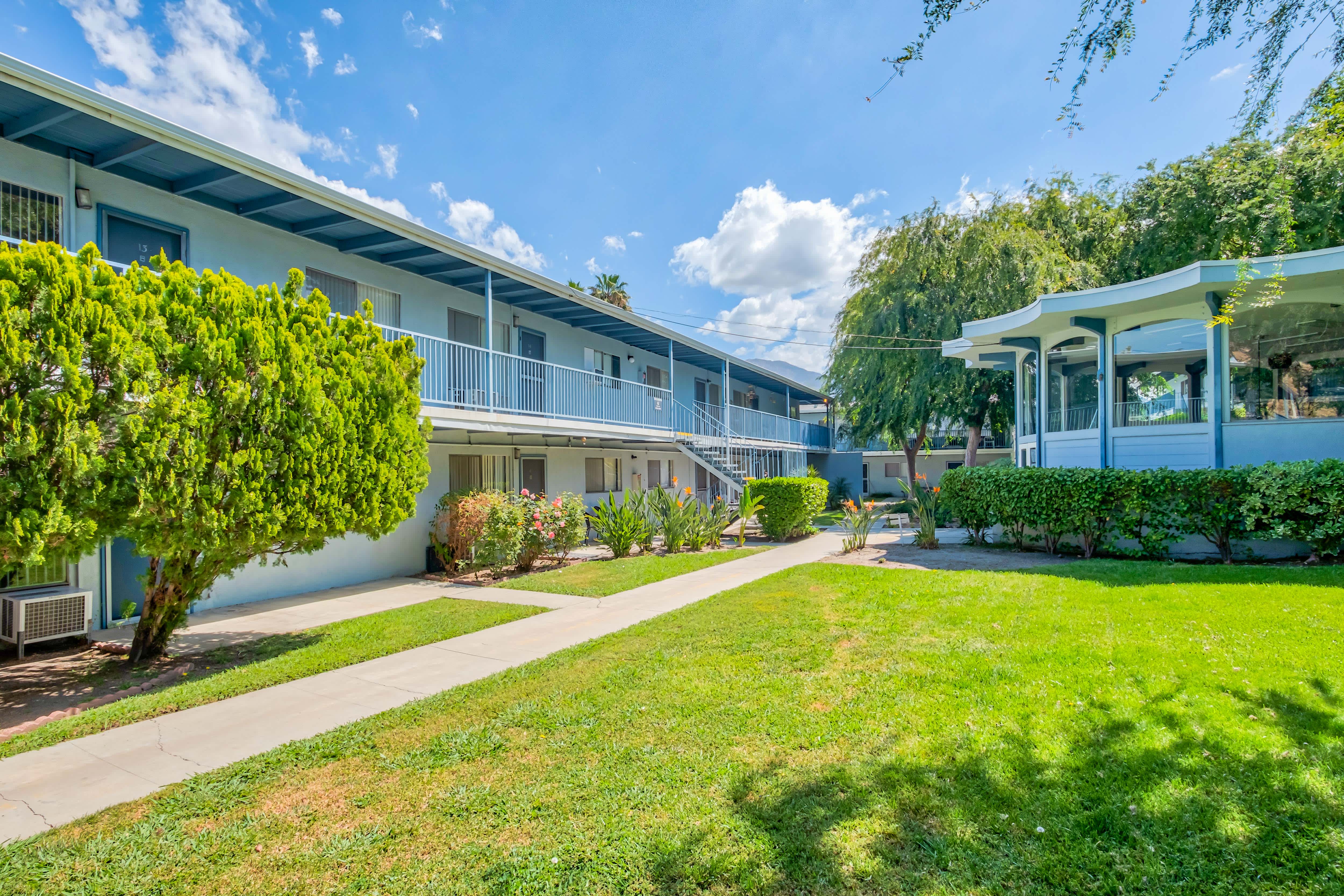 Sunland Park Apartments – photo 4