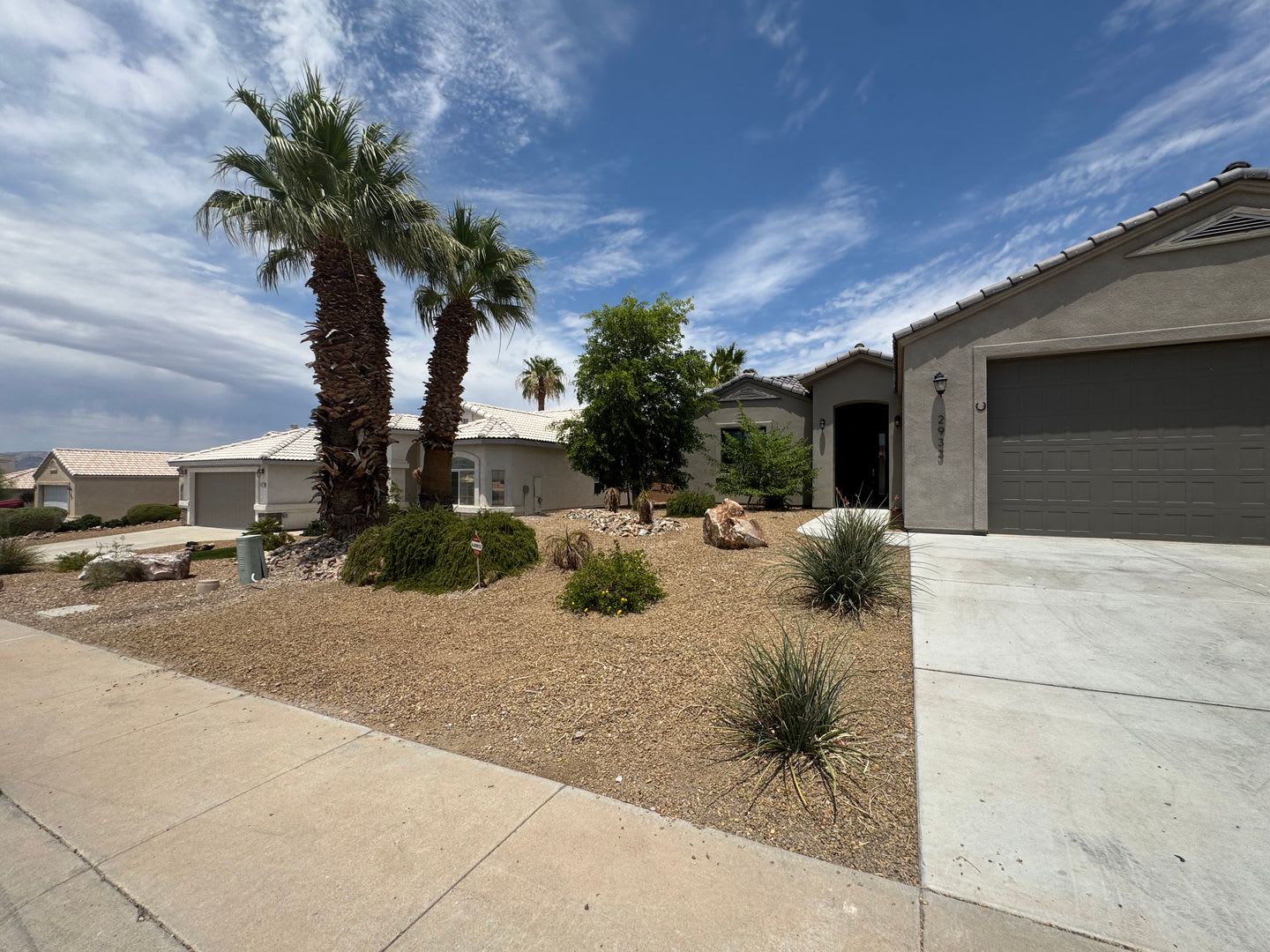 3Bd 2Ba 2 Car Boat Deep Garage In Desert Foothill Estates – photo 2
