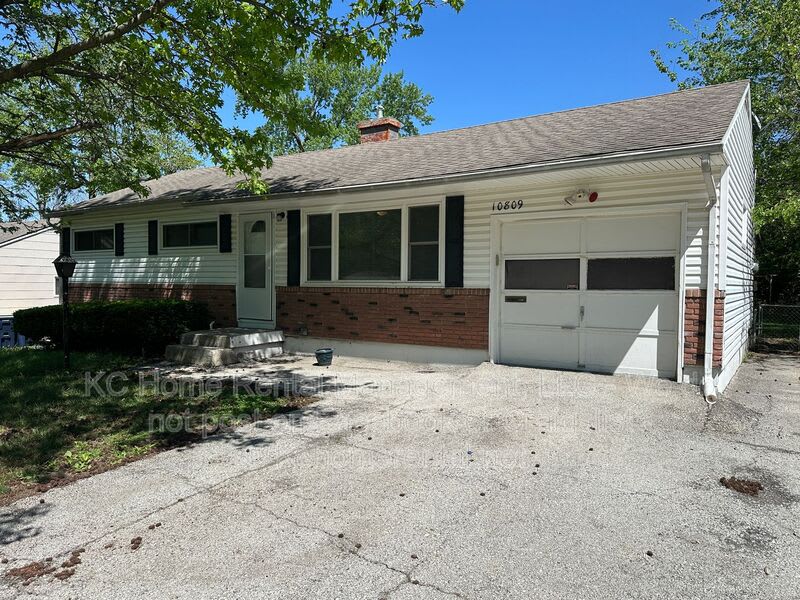 10809 Ewing Ave – photo 2
