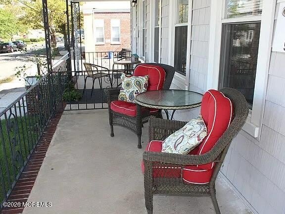 902 E Street – photo 3