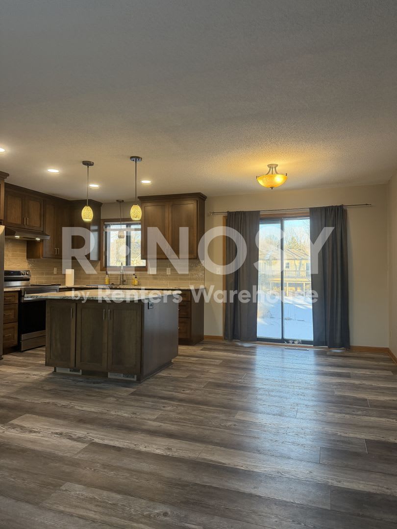 Available Now 2 Bedroom 1 5 Bath Condo In St Louis Park – photo 2