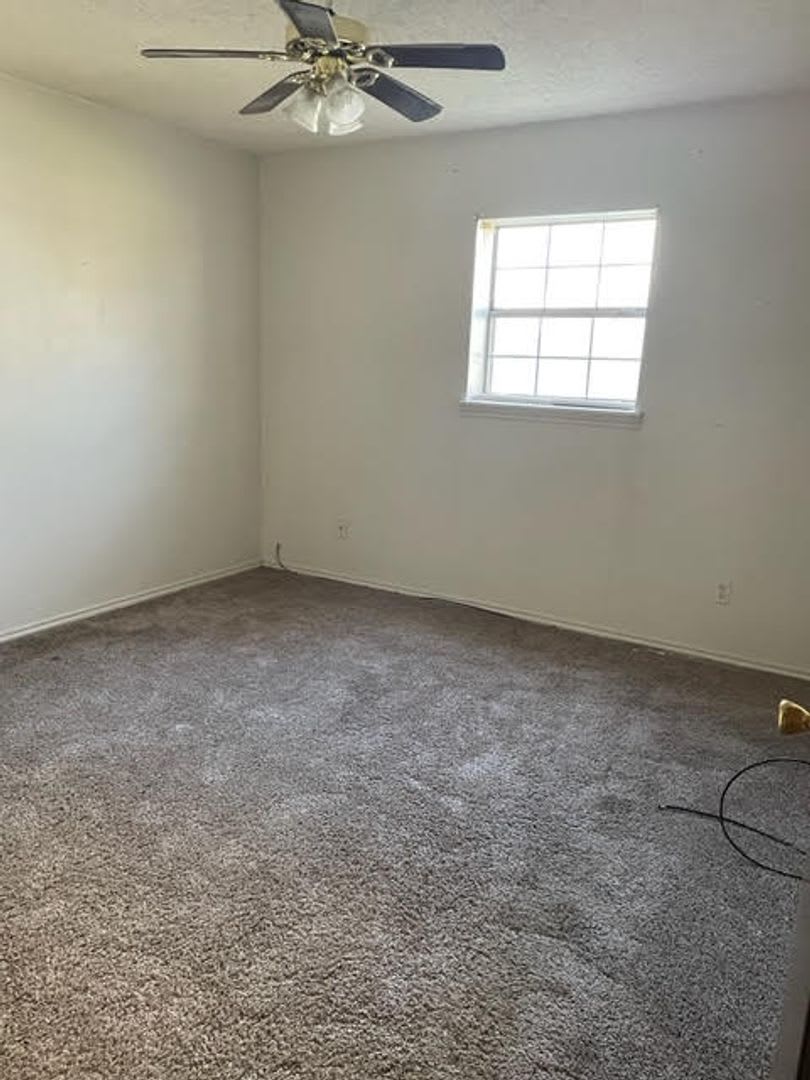 2 Bedroom 1 Bath Duplex – photo 2