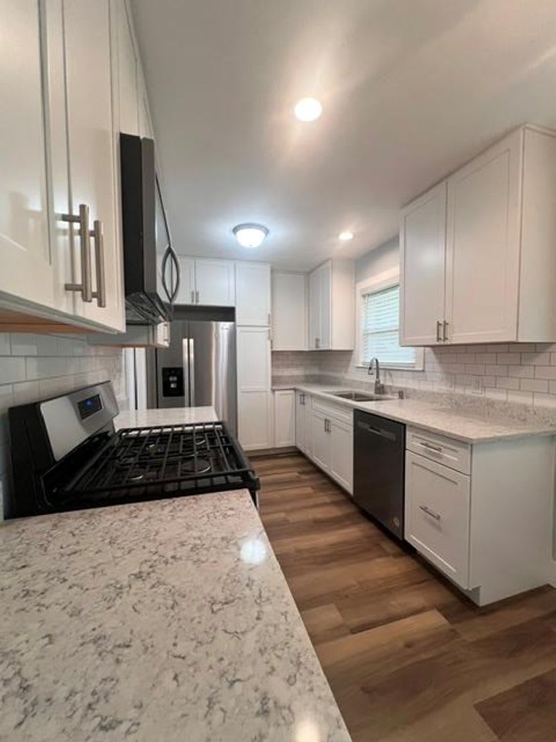 Classic Charm / Fully Remodeled Home / 3 bedrooms / 1 bath / 1 car garage / No Pets – photo 5