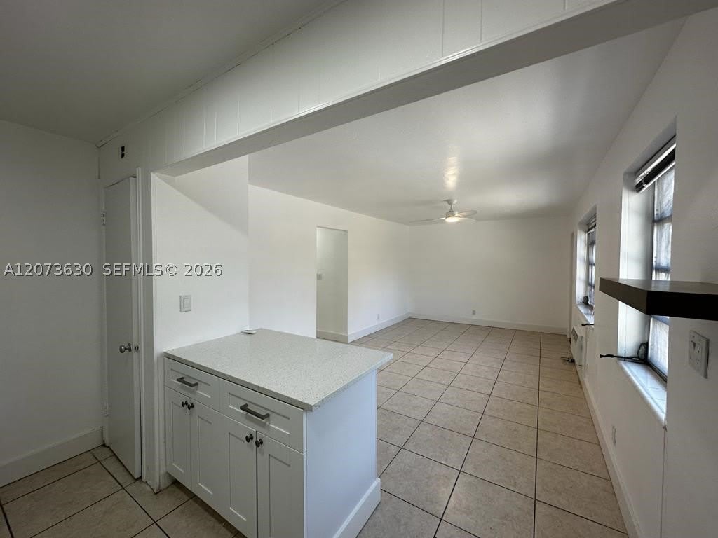 2115 N 17th Ct – photo 4