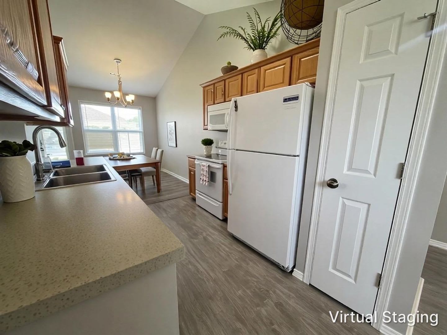 3 Bedroom 2 Bath Patio Home With Large 2 Car Garage – photo 3