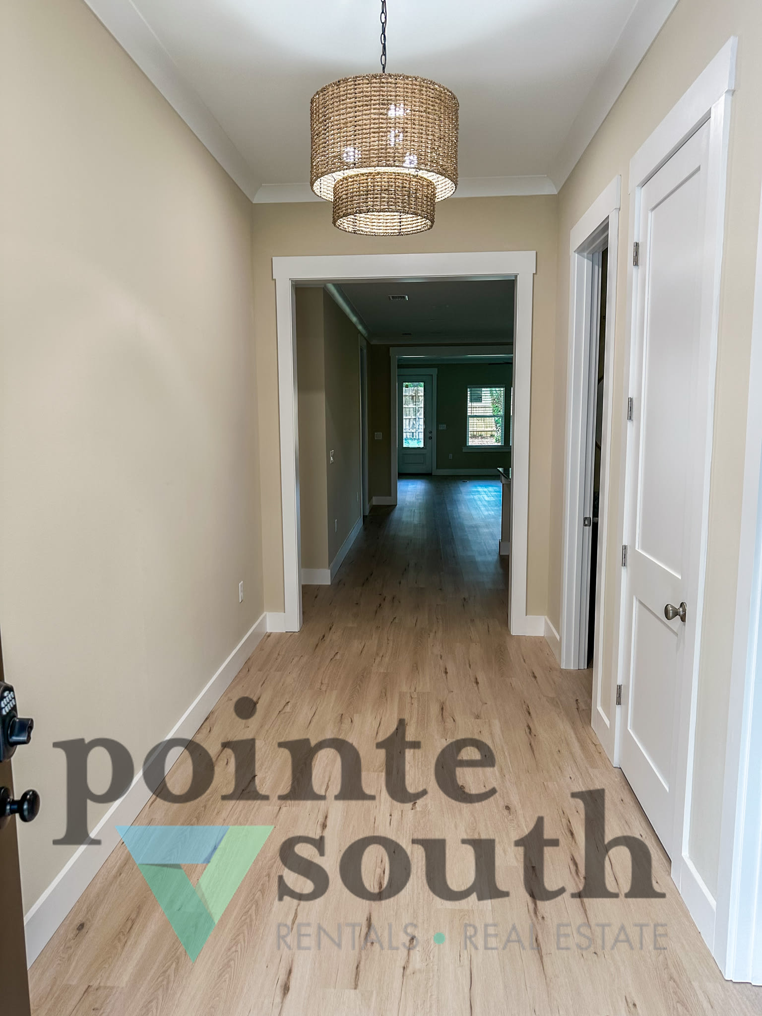 608 Fifth St – photo 2