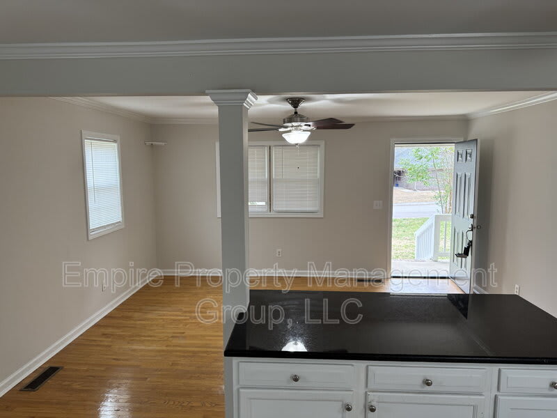 103 Yorkshire Drive – photo 3