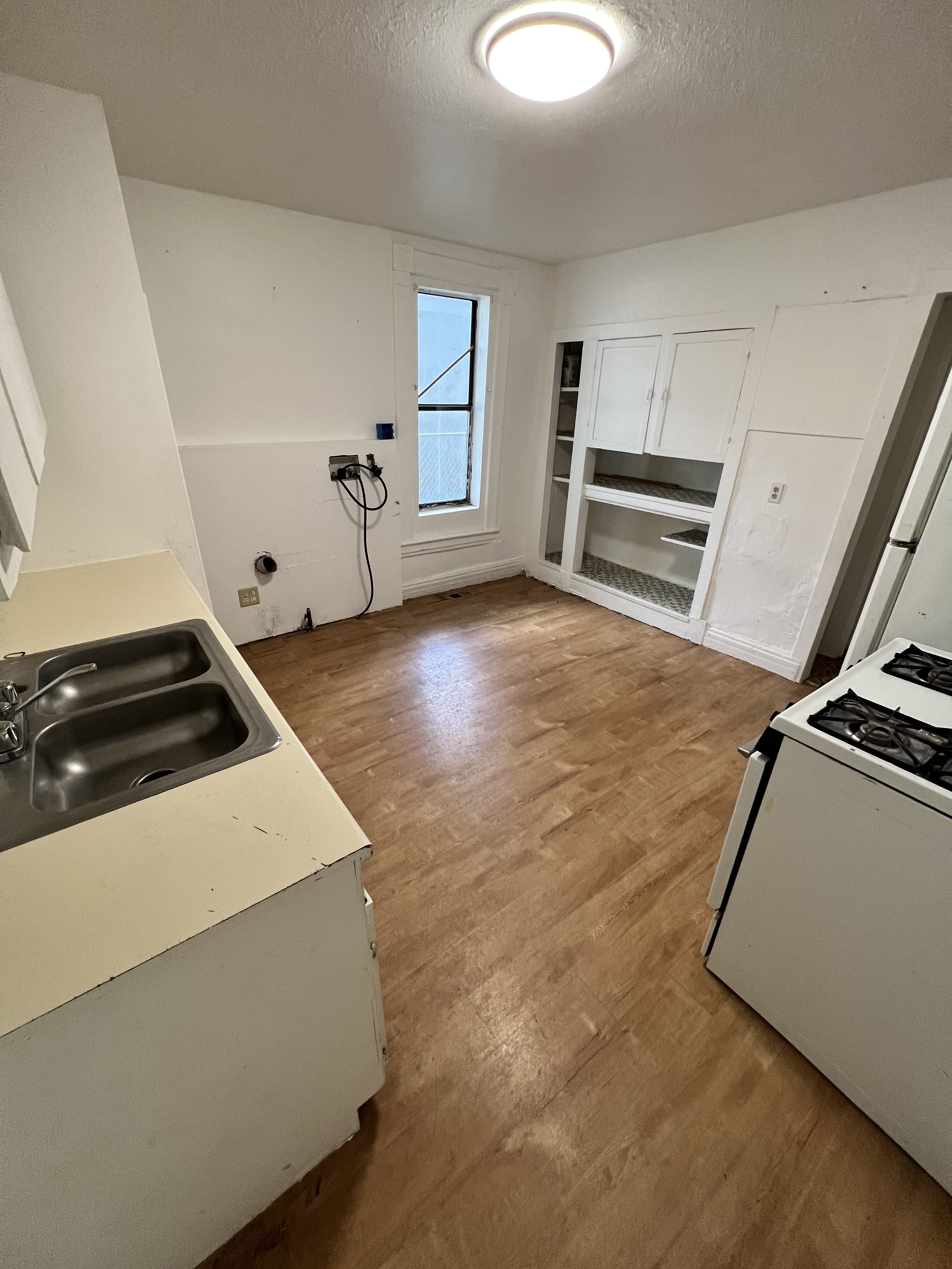 405 N 700 W – photo 5