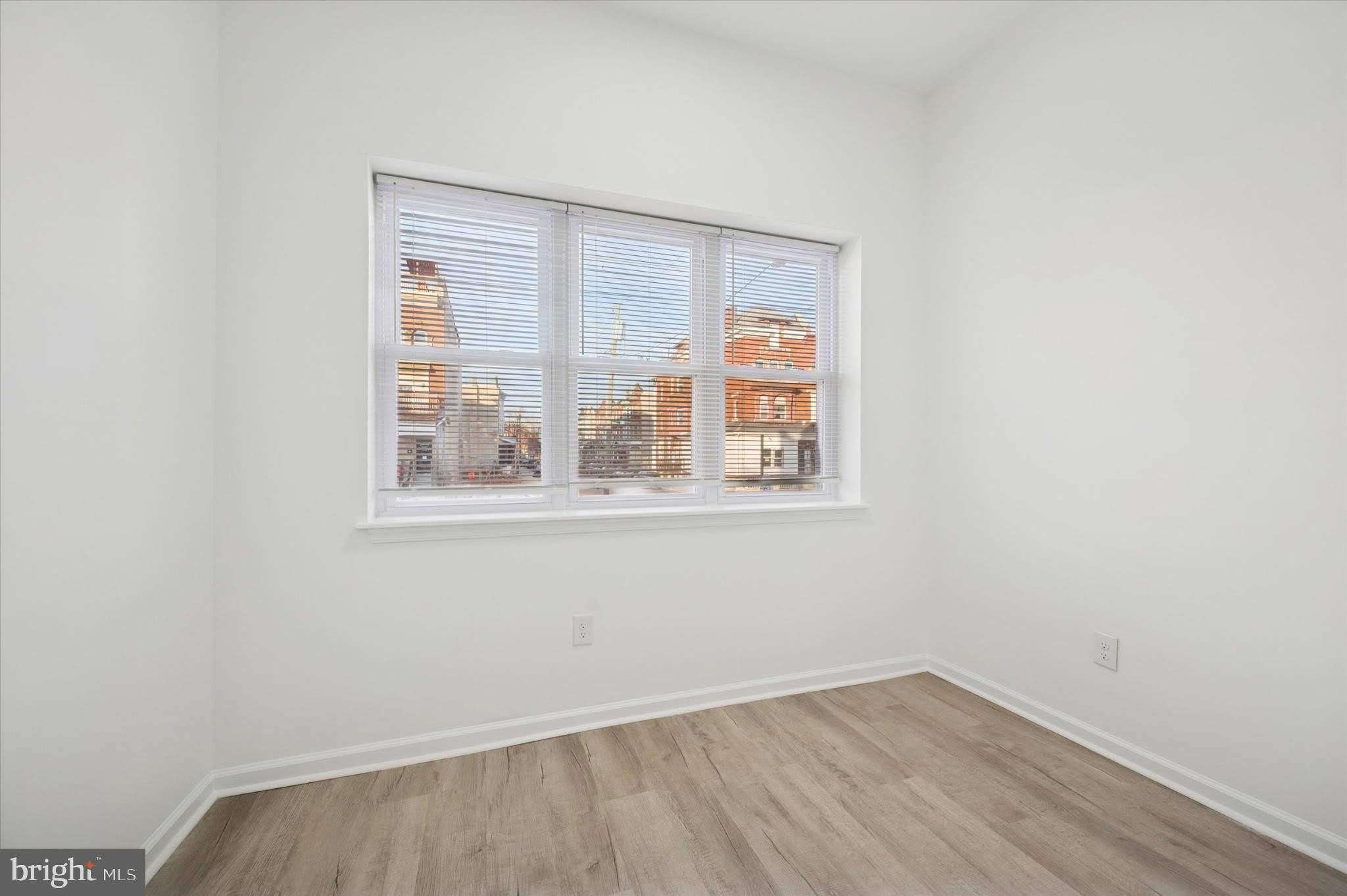 1418 W Erie Avenue – photo 3