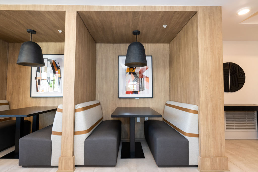 The Mint 425 Apartments – photo 5