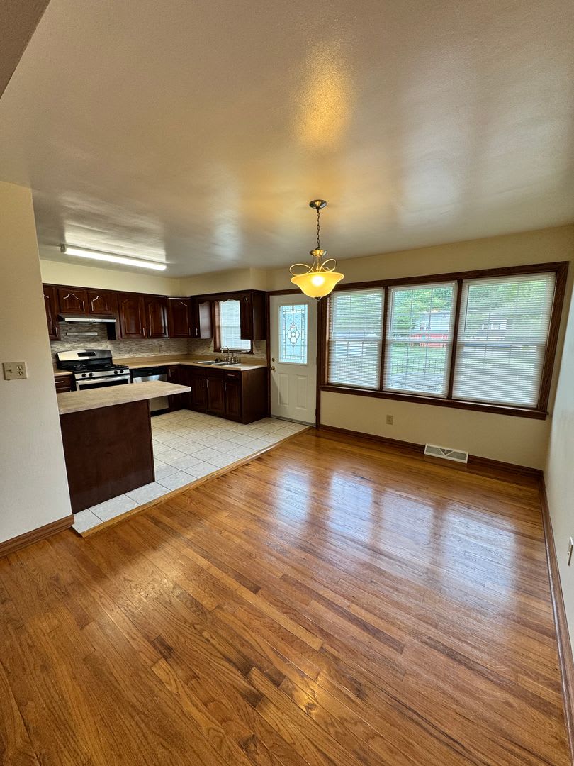 5001 Sampson Drive – photo 4