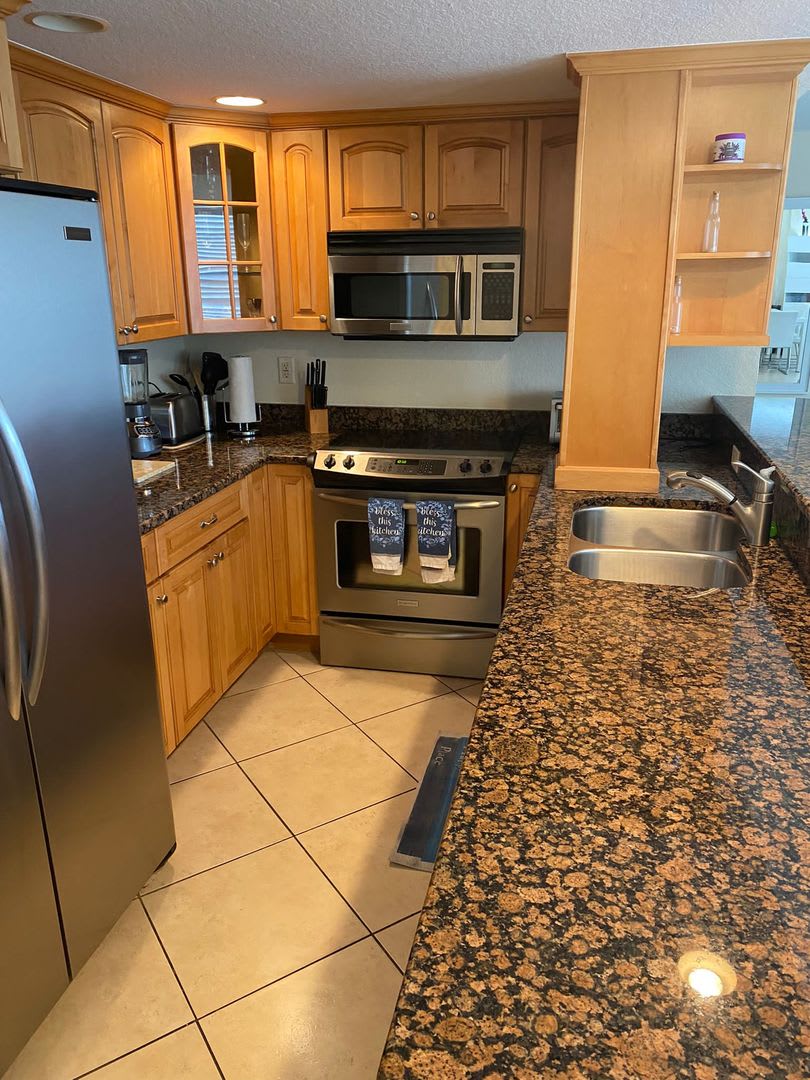 445 Hamden Dr Unit 302 – photo 4