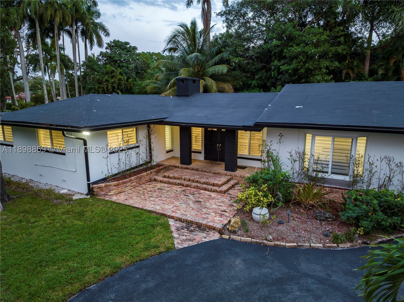 2100 SW 28th Way – photo 5