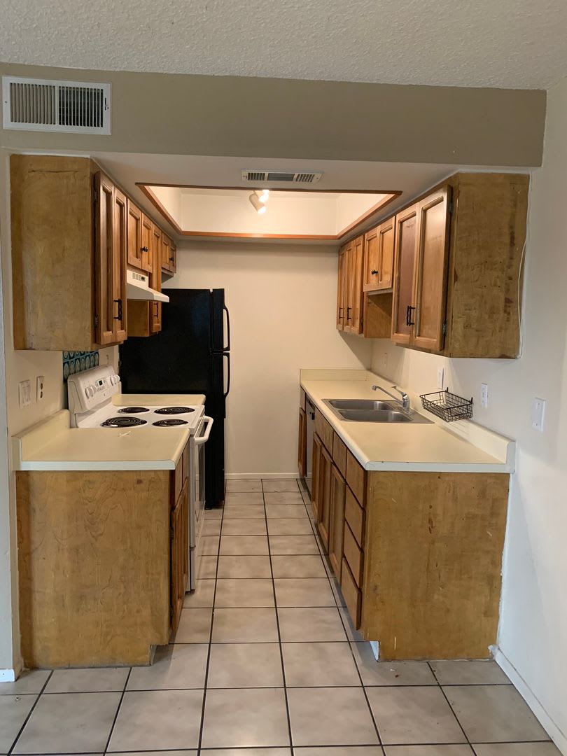 Wonderful 2 bedroom 1.5 bath unit in Chandler – photo 2