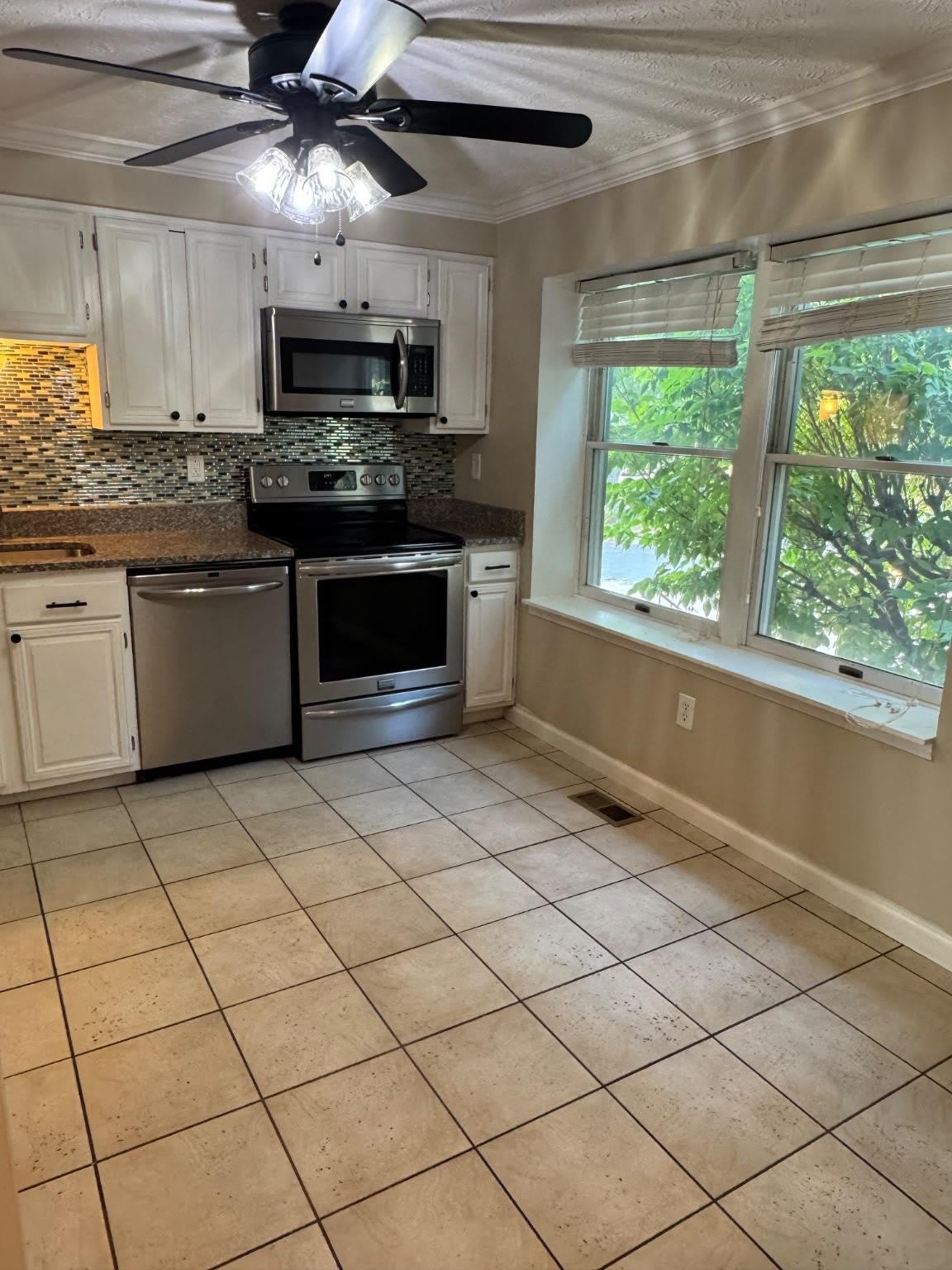 19048 PARTRIDGE WOOD Drive – photo 2