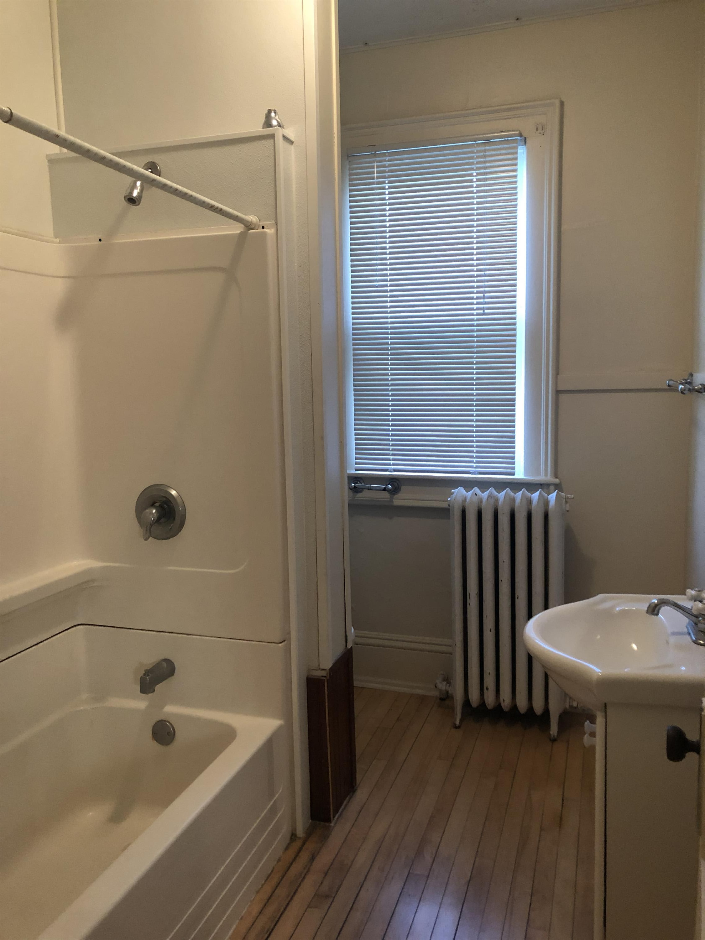 233 1/2 Broadway St – photo 5